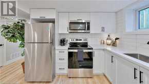 5 SUNNING HILL Avenue Unit# LOWER Hamilton