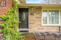 25 ALMOND Gardens Unit# Upper Grimsby