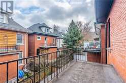 185 FAIRLEIGH Avenue S Hamilton