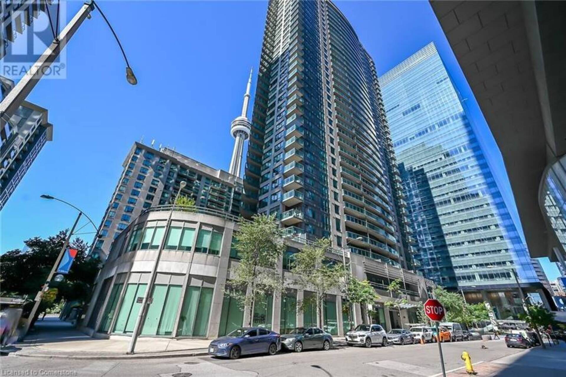 30 GRAND TRUNK Crescent Unit# 709 Toronto