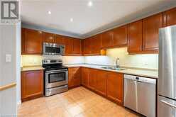 4000 CREEKSIDE Drive Unit# 207 Dundas