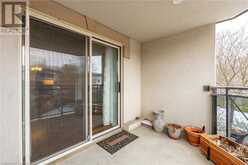 4000 CREEKSIDE Drive Unit# 207 Dundas