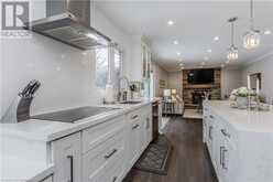 1186 TYANDAGA PARK Drive Burlington