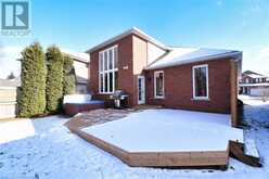 182 VALRIDGE Drive Ancaster