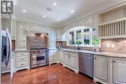 2185 MEADOWLAND Drive Oakville