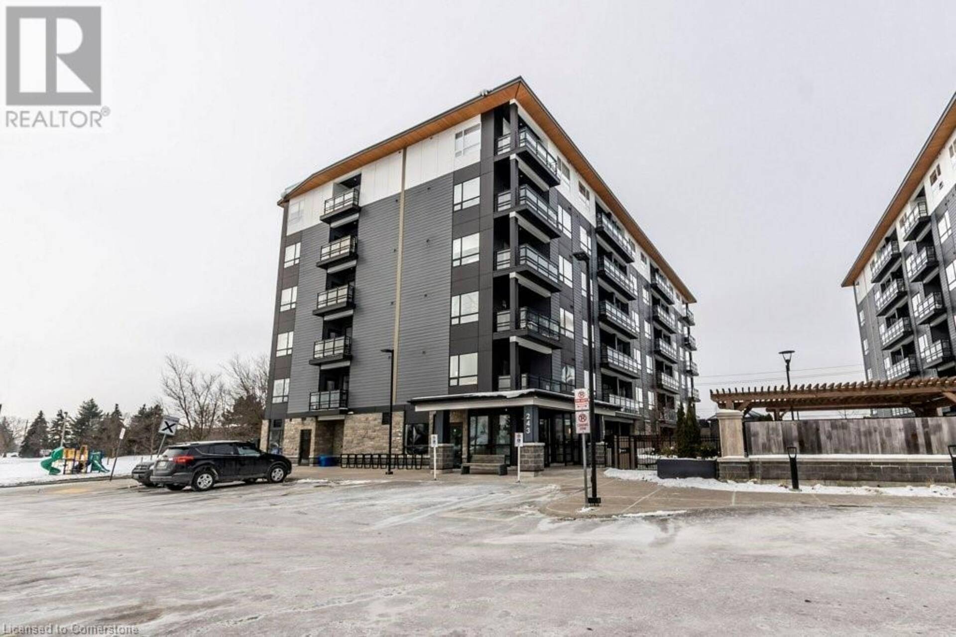 243 NORTHFIELD DRIVE EAST Drive E Unit# 404 Waterloo