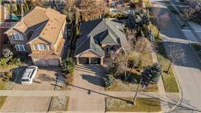 4098 MONTROSE Crescent Burlington