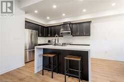 370 STONEHENGE Drive Unit# 19 Ancaster