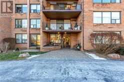 28 ROBINSON Street N Unit# 303 Grimsby