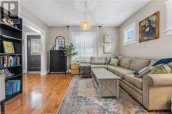 5701 PRINCE EDWARD Avenue Niagara Falls