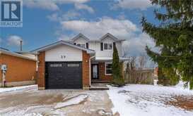 29 FEATHERWOOD Crescent Stoney Creek