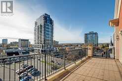 445 ELIZABETH Street Unit# PH1 Burlington