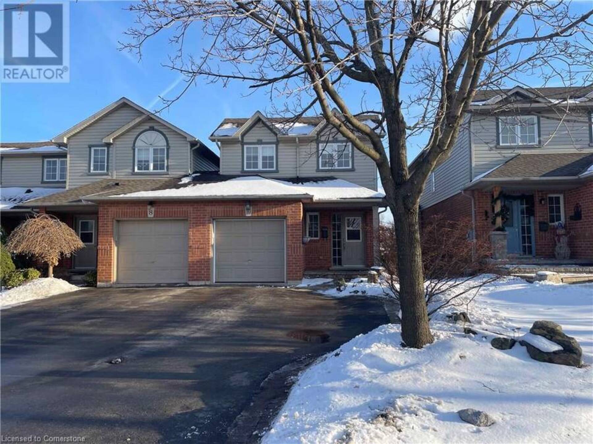 10 BRONTE Court Waterdown