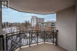 1000 CREEKSIDE Drive Unit# 605 Dundas