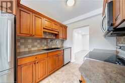 28 ROBINSON Street N Unit# 101 Grimsby