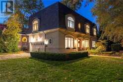 425 REYNOLDS Street Oakville