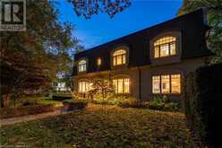 425 REYNOLDS Street Oakville