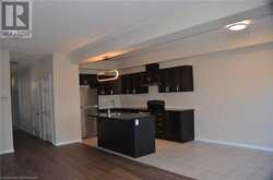 370 STONEHENGE Drive Unit# 6 Ancaster