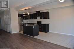 370 STONEHENGE Drive Unit# 6 Ancaster