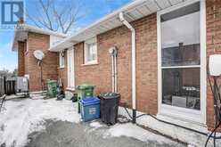 82 GUILDWOOD Drive Hamilton