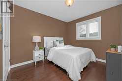 32 WATERWHEEL Crescent Waterdown