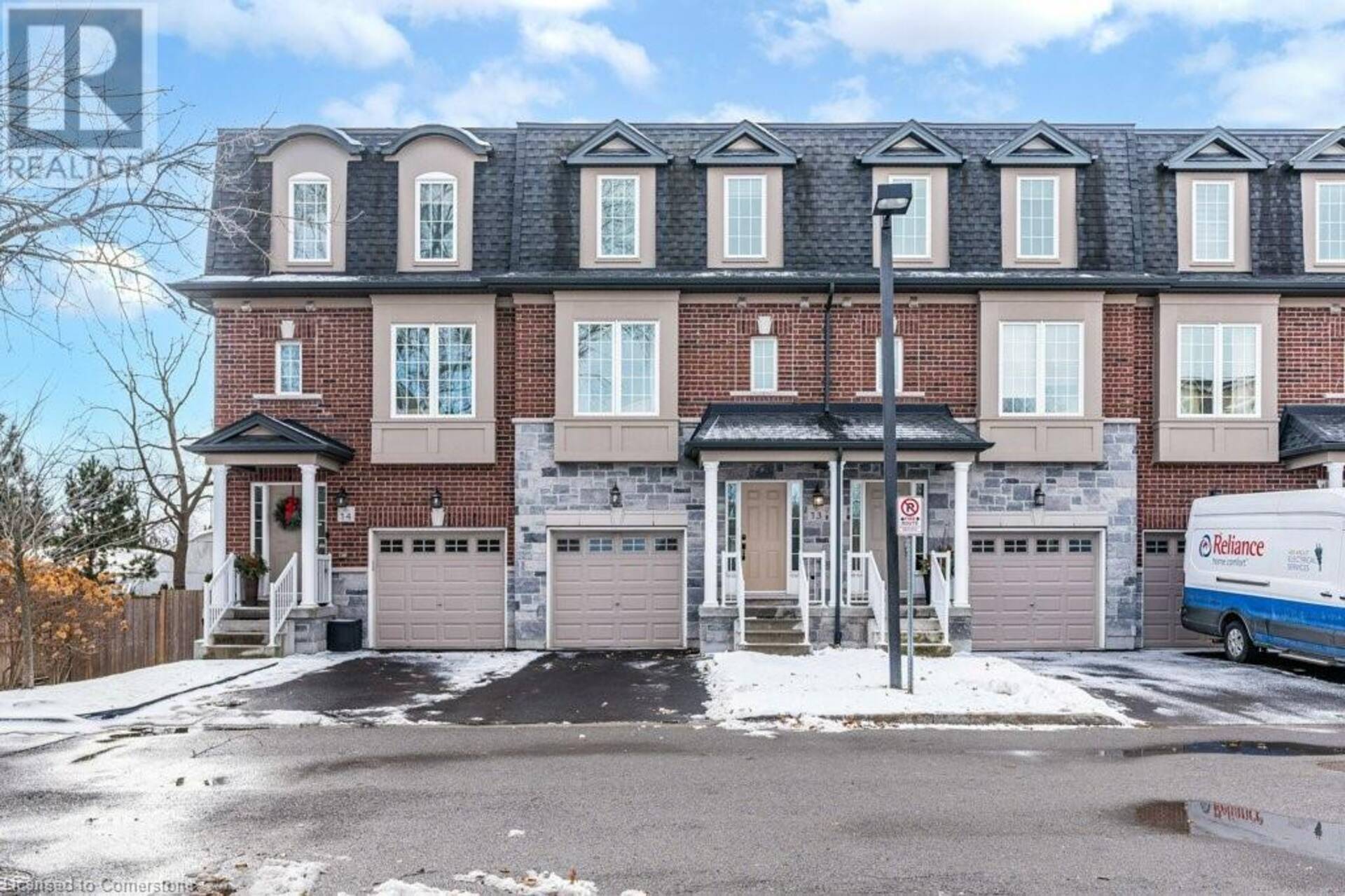 2220 QUEENSWAY Drive Unit# 13 Burlington