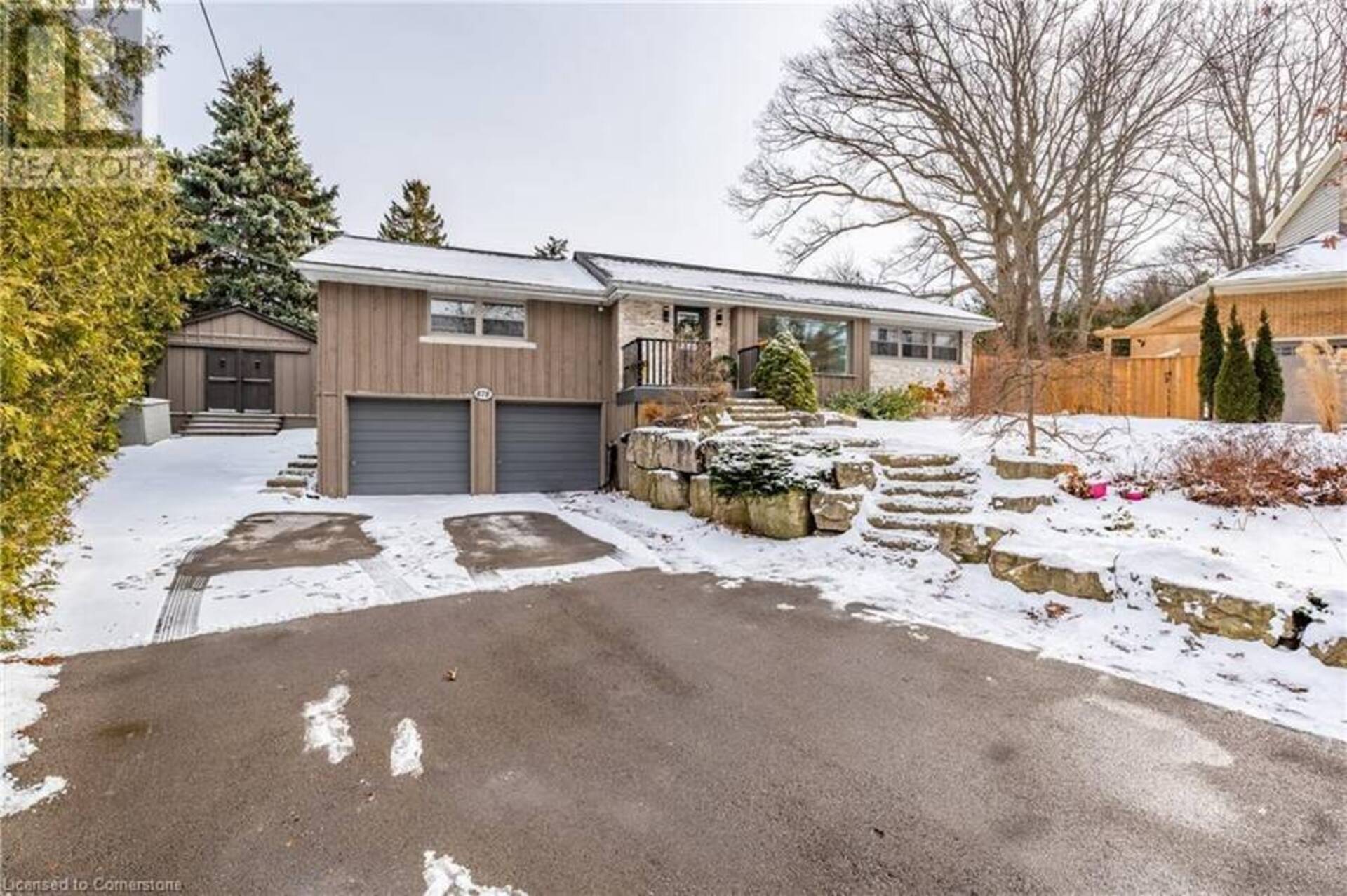 878 ALEXANDER Road Ancaster