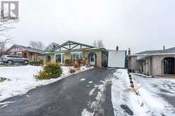 97 GUILDWOOD Drive Hamilton