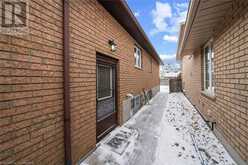 122 FIELDWAY Drive Hamilton