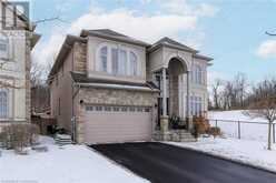 240 CLOVERLEAF Drive Ancaster