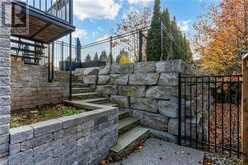 175 OAKHILL Place Ancaster