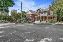 174-176 DARLING Street Brantford