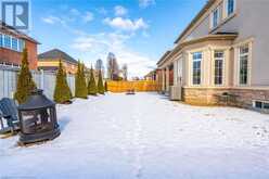 3 SHIPPEE Avenue Stoney Creek