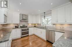 1207 PILGRIMS Way Oakville