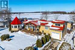 817 LAKESHORE Road Selkirk