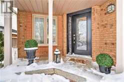 85 CHATSWORTH Crescent Waterdown