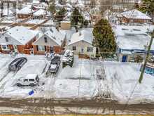 328 HATT Street Dundas