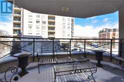 3000 CREEKSIDE Drive Unit# 304 Dundas