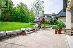 10 DAVID LOWREY Court Niagara-on-the-Lake