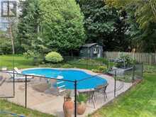 42 THORNWOOD Drive Ancaster