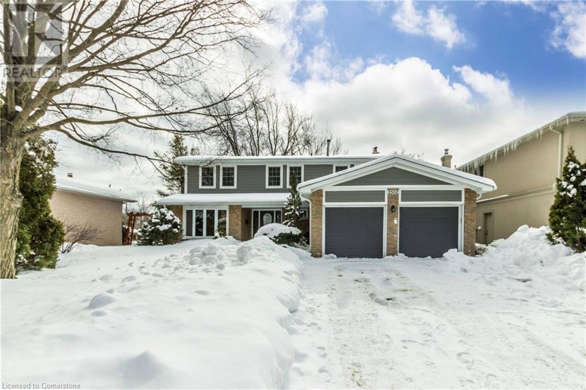 2502 WOBURN Crescent Oakville