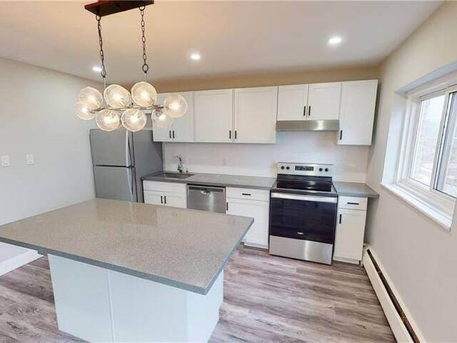 413 HAZEL Street Unit# 402 Waterloo Ontario