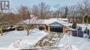 16 TREVOR Drive Stoney Creek