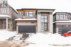 61 GEORGE BRIER Drive E Paris