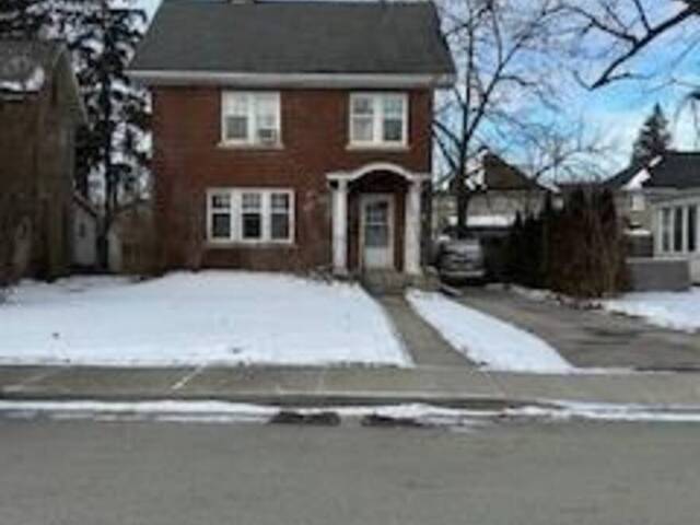 15 HAWARDEN Avenue Brantford Ontario