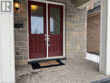 31 CHAUMONT DRIVE Drive Unit# Main/Upper Stoney Creek