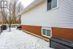 8 DIGBY Court Brantford