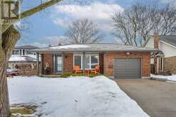 8 WOODGARDEN Court St. Catherines