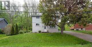 118 SUTHERLAND Street E Unit# Lower Caledonia