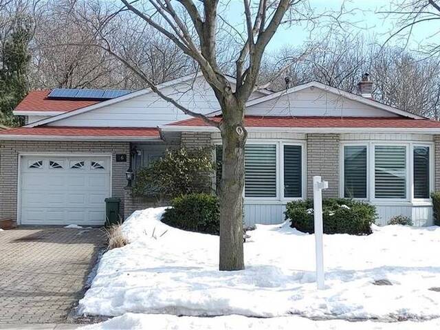 16 FLAMINGO Drive Hamilton Ontario